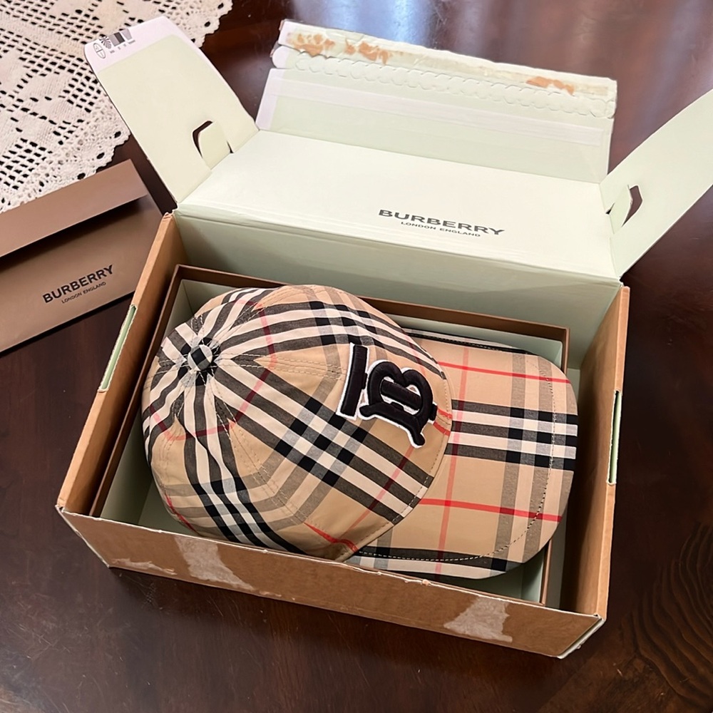 Burberry TB monogram hat
